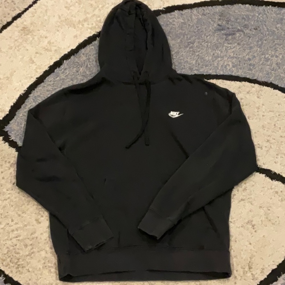 BLACK NIKE HOODIE IN A SIZE L